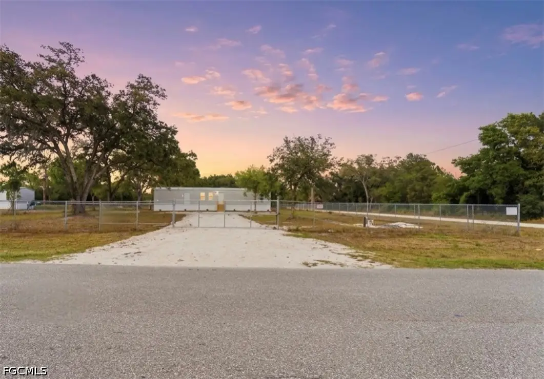 169 Avenida Del Sur, Clewiston, FL 33440 - #1