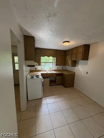 2558 N County 470, Lake Panasoffkee, FL 33538 - #2