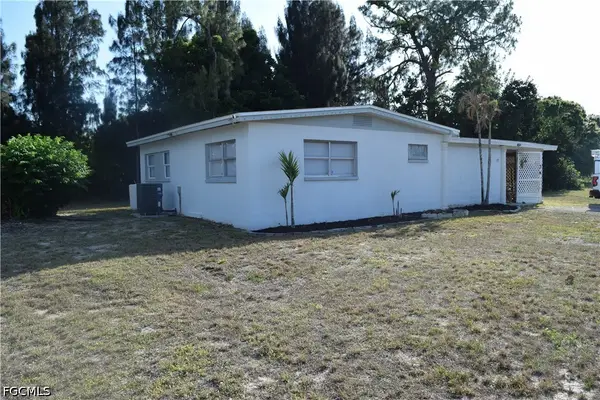 17 Colorado Road, Lehigh Acres, FL 33936