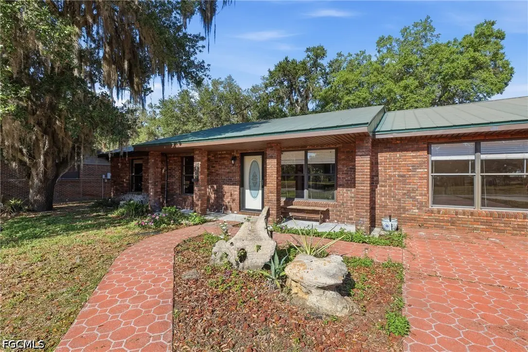 420 Grant Street, Labelle, FL 33935 - #1