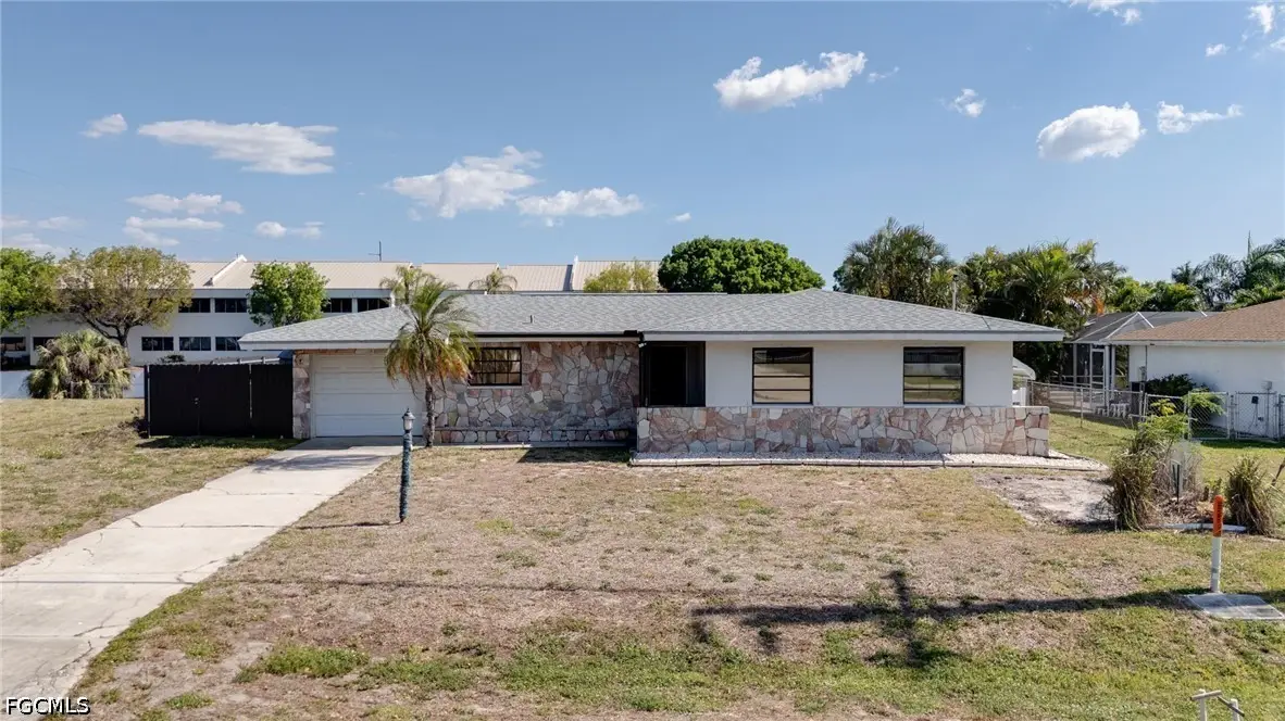 1522 Shelby Parkway, Cape Coral, FL 33904 - #1