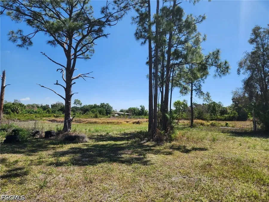 11981 Shawnee Road, Fort Myers, FL 33913 - #2