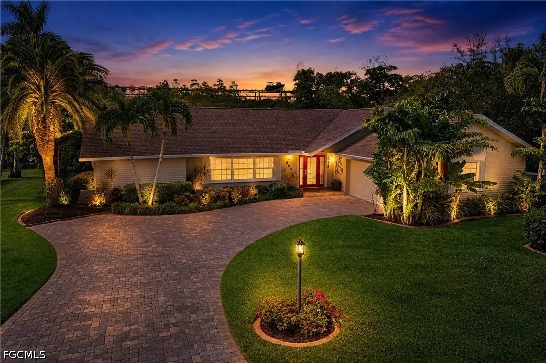 880 Deep Lagoon Lane, Fort Myers, FL 33919 - #1