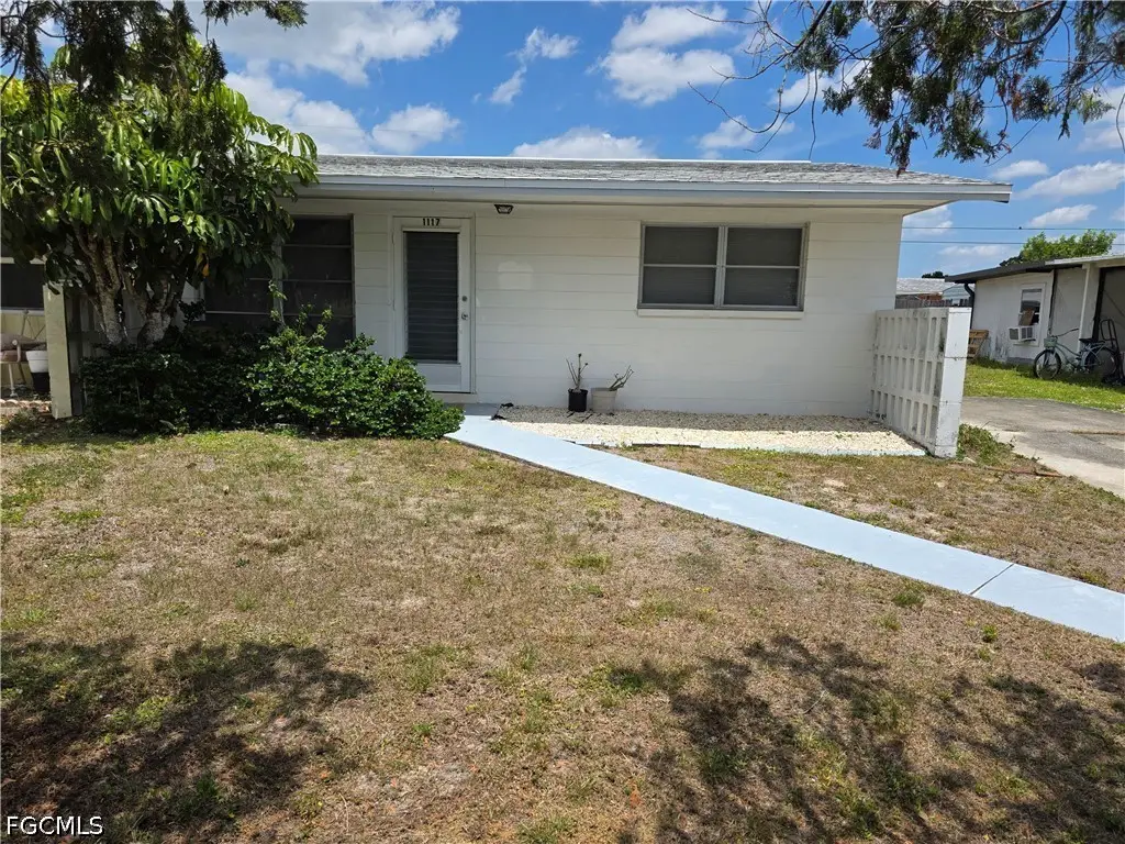 1117 Vineyard Street, Lehigh Acres, FL 33936 - #1