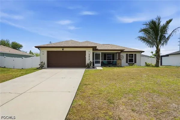2038 NE 24th Terrace, Cape Coral, FL 33909