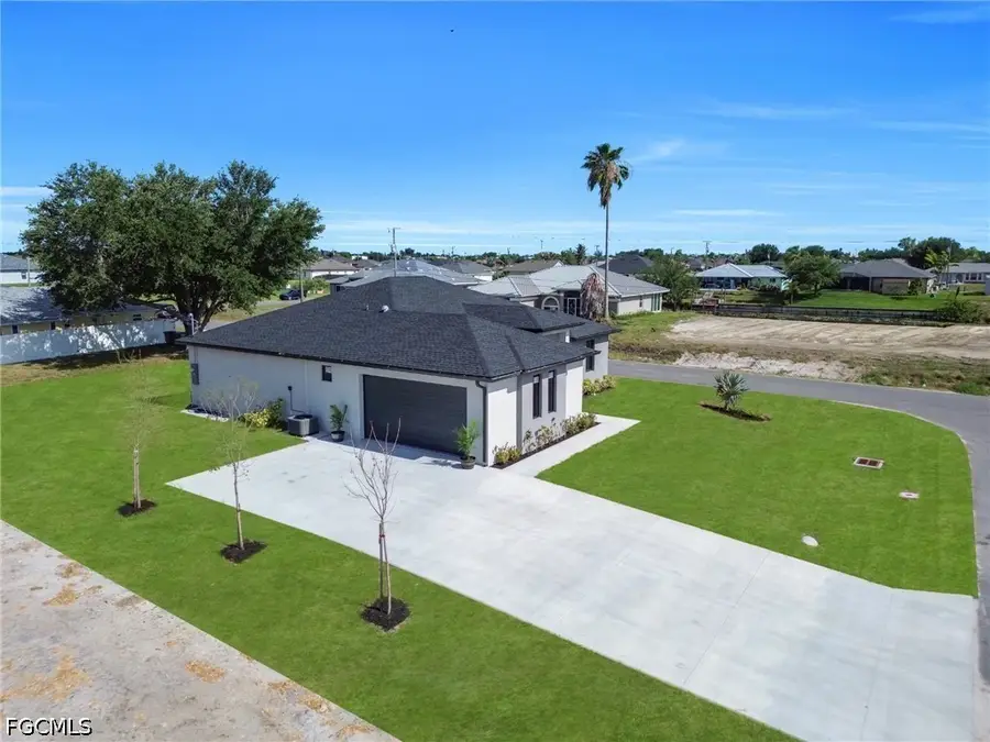 1201 NE 12th Place, Cape Coral, FL 33909 - #2