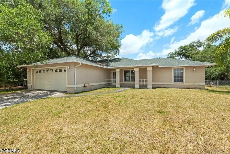 6211 Castlewood Circle, Fort Myers, FL 33905 - #2