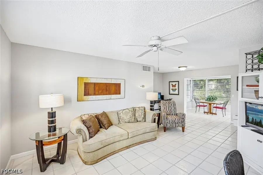 1514 Edgewater Circle #3A, Fort Myers, FL 33919 - #3