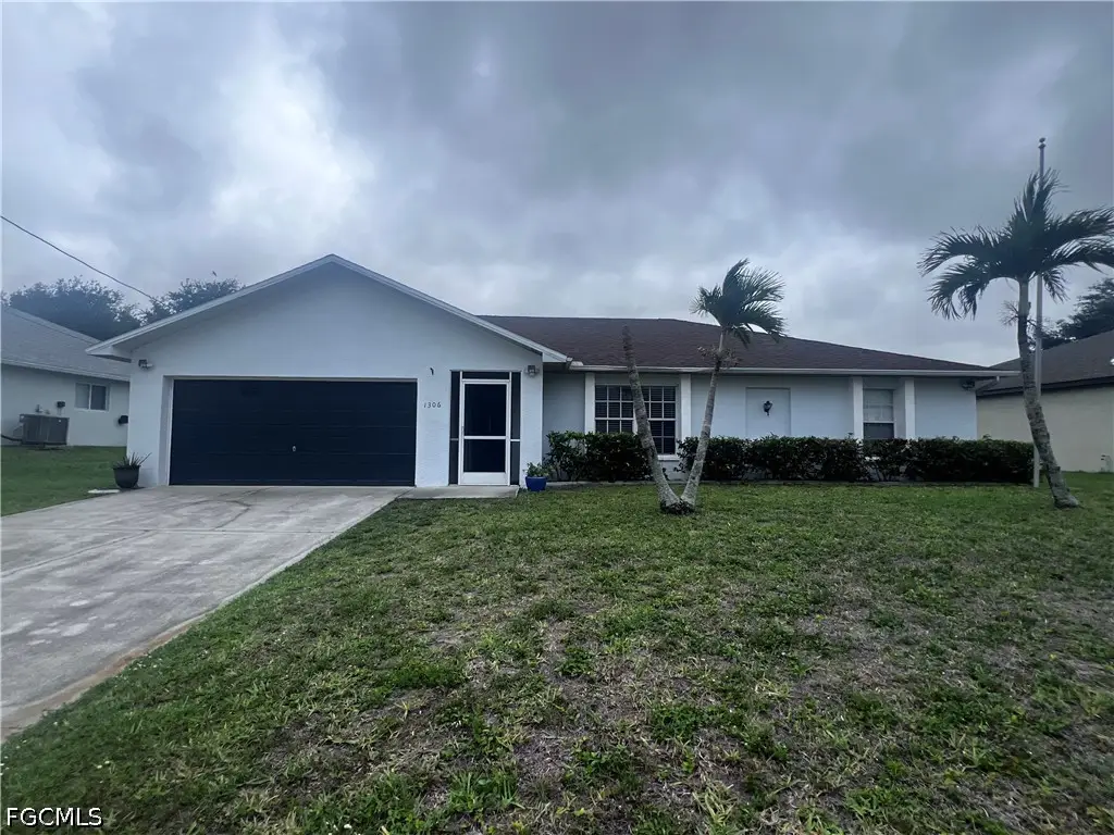 1306 SW 11th Street, Cape Coral, FL 33991 - #1