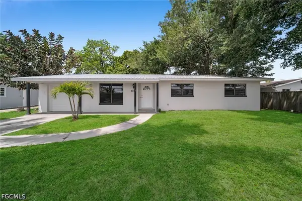 2085 E Tobago Circle, Fort Myers, FL 33905