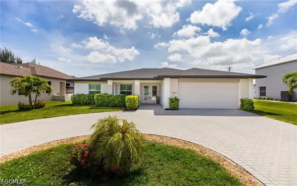 2207 Surfside Boulevard, Cape Coral, FL 33991