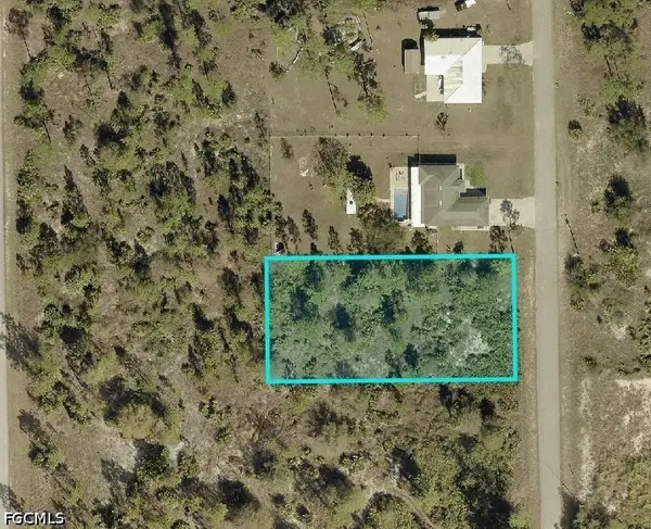 1117 Hamilton Avenue, Lehigh Acres, FL 33972