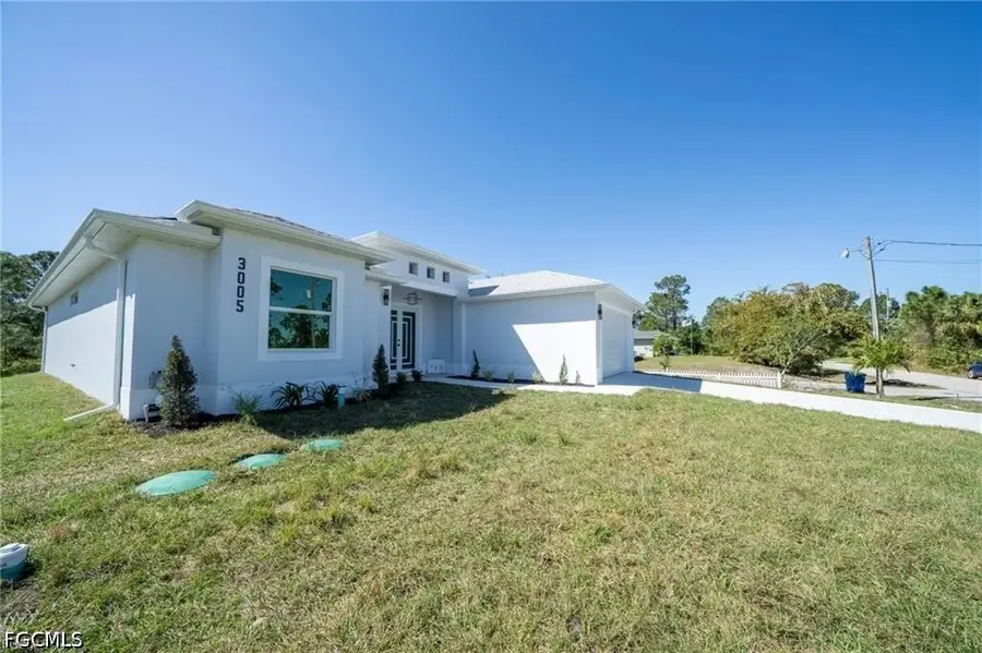 3005 52nd Street W, Lehigh Acres, FL 33971 - #3