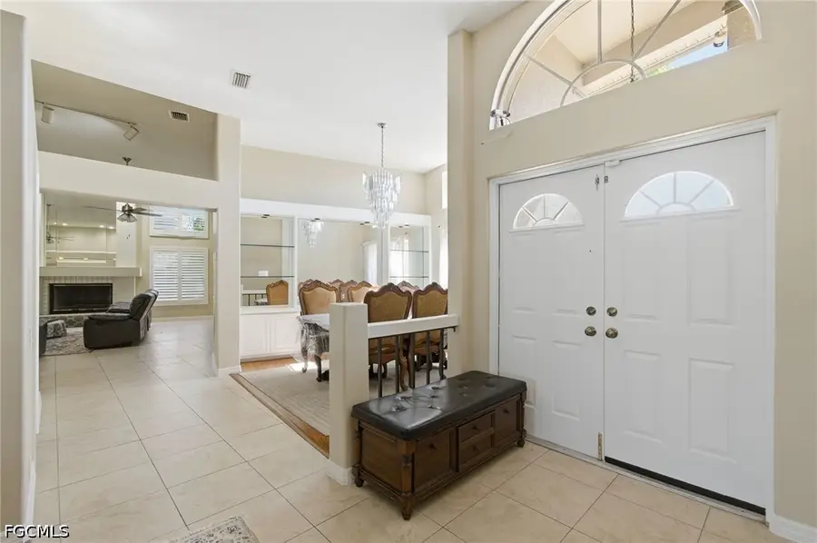 20 Timberland Circle N, Fort Myers, FL 33919 - #3