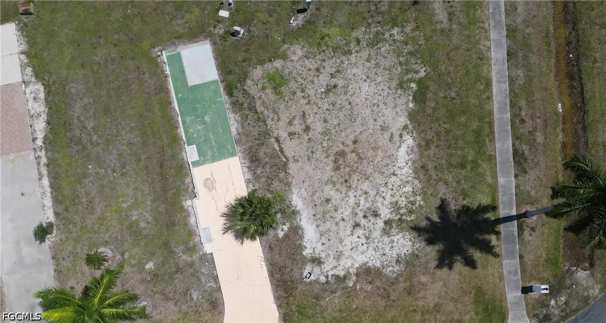 105 Oak Lane, Fort Myers, FL 33908 - #1