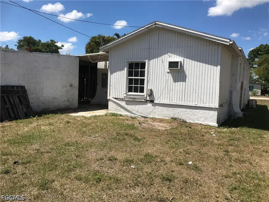 3835 Lake Street, Fort Myers, FL 33901 - #2