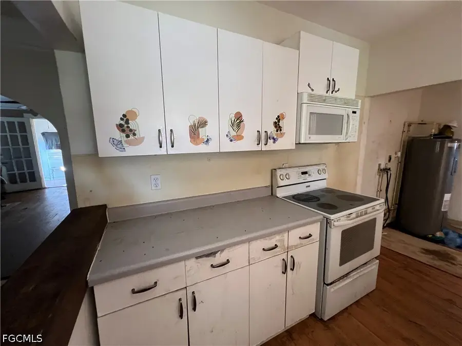 3835 Lake Street, Fort Myers, FL 33901 - #3