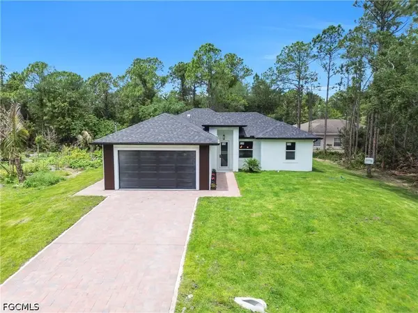 2005 Robert Avenue, Alva, FL 33920