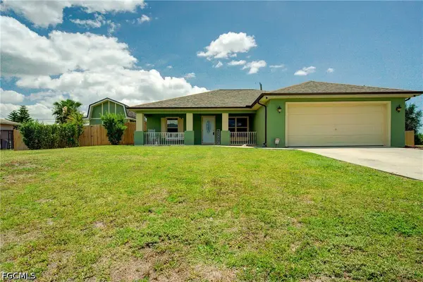 26 NE 8th Terrace, Cape Coral, FL 33909