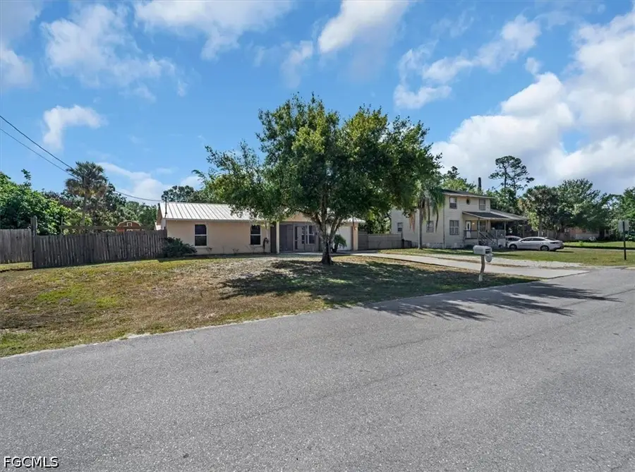575 Sabal Palm Court, Labelle, FL 33935 - #3