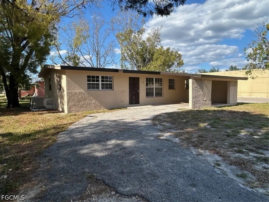 2571 Parkway Street, Fort Myers, FL 33901 - #1