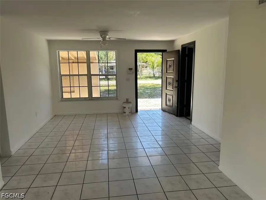 2571 Parkway Street, Fort Myers, FL 33901 - #3