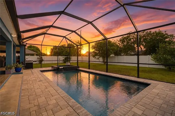 1405 SW 1st Place, Cape Coral, FL 33991