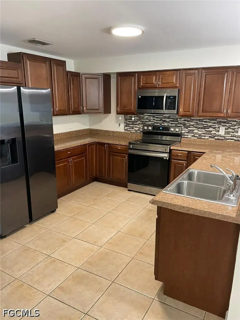 1154 SW 47th Terrace, Cape Coral, FL 33914 - #2