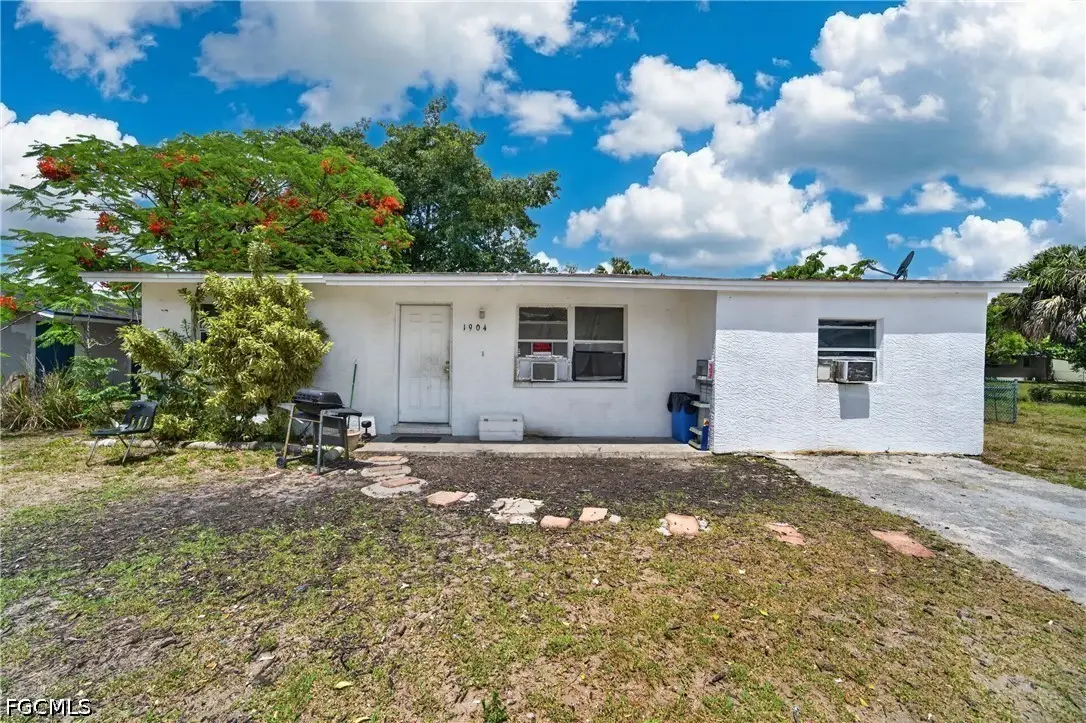 1904 Fountain Street, Fort Myers, FL 33916 - #1