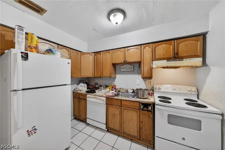1904 Fountain Street, Fort Myers, FL 33916 - #3