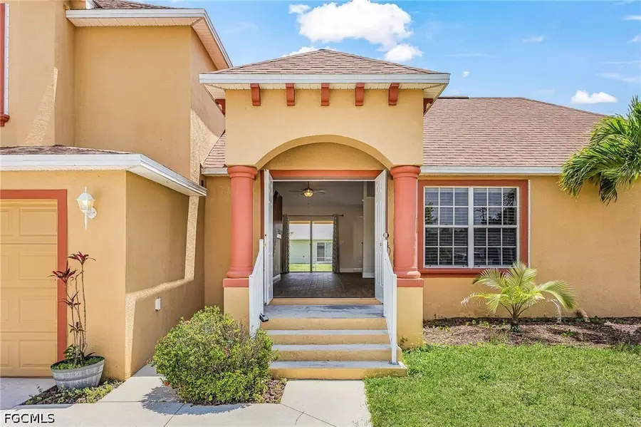 120 SE 4th Terrace, Cape Coral, FL 33990 - #2
