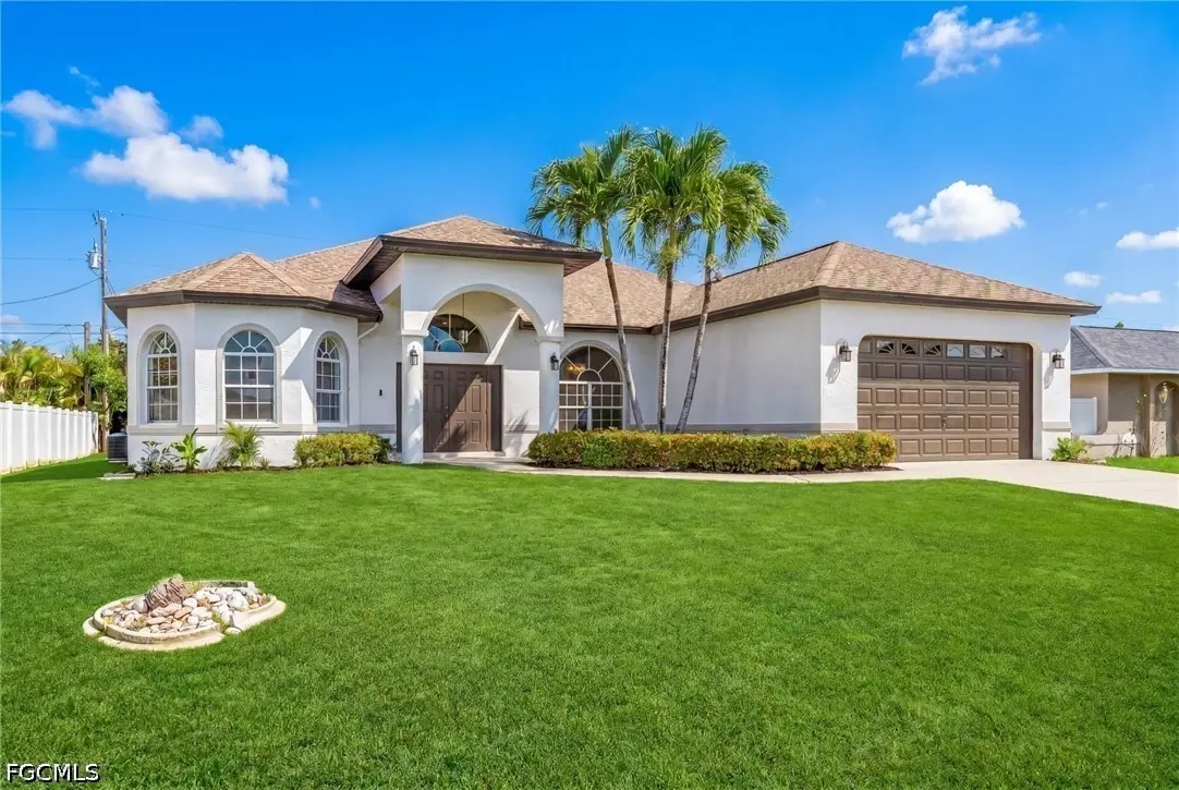 423 SE 17th Terrace, Cape Coral, FL 33990 - #1