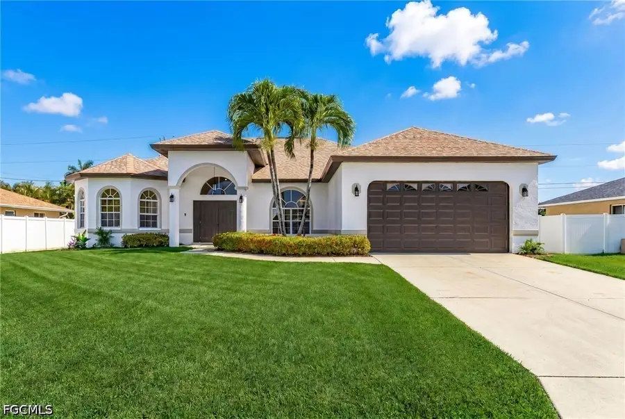423 SE 17th Terrace, Cape Coral, FL 33990 - #2