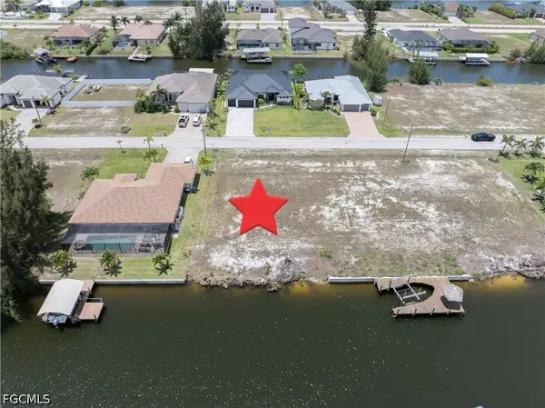 1637 NW 39th Avenue, Cape Coral, FL 33993