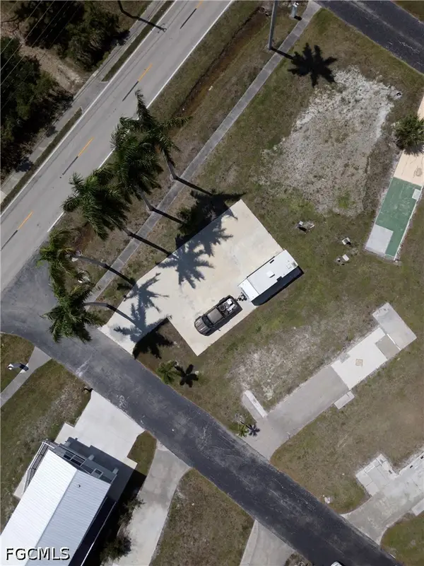 106 Maple Lane, Fort Myers, FL 33908