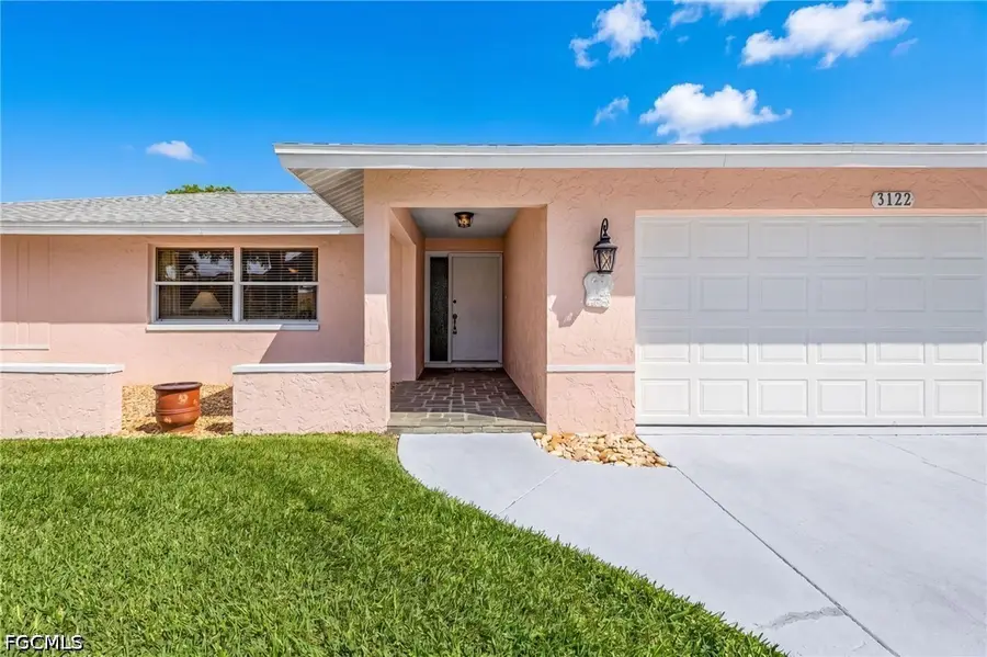 3122 SE 22nd Place, Cape Coral, FL 33904 - #3