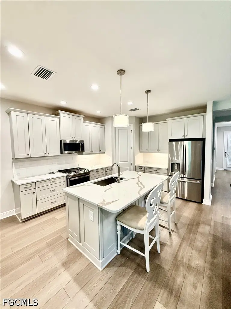 3050 Heritage Pines Drive, Fort Myers, FL 33905 - #3