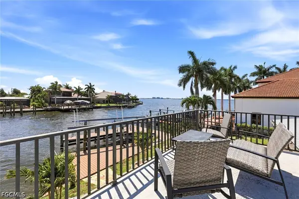 469 Bayshore Drive, Cape Coral, FL 33904