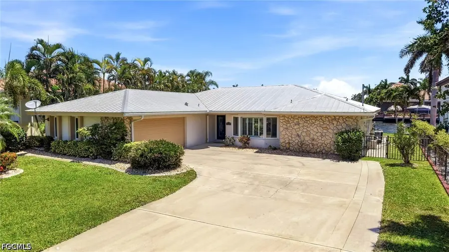 469 Bayshore Drive, Cape Coral, FL 33904 - #2