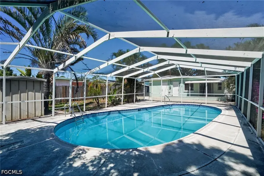 3300 Kingston Street N, Saint Petersburg, FL 33713 - #3