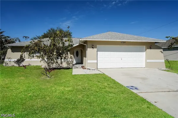1724 SW 2nd Place, Cape Coral, FL 33991
