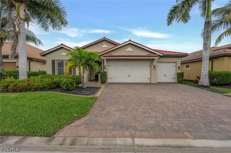 8720 Westwood Oaks Place, Fort Myers, FL 33908 - #2