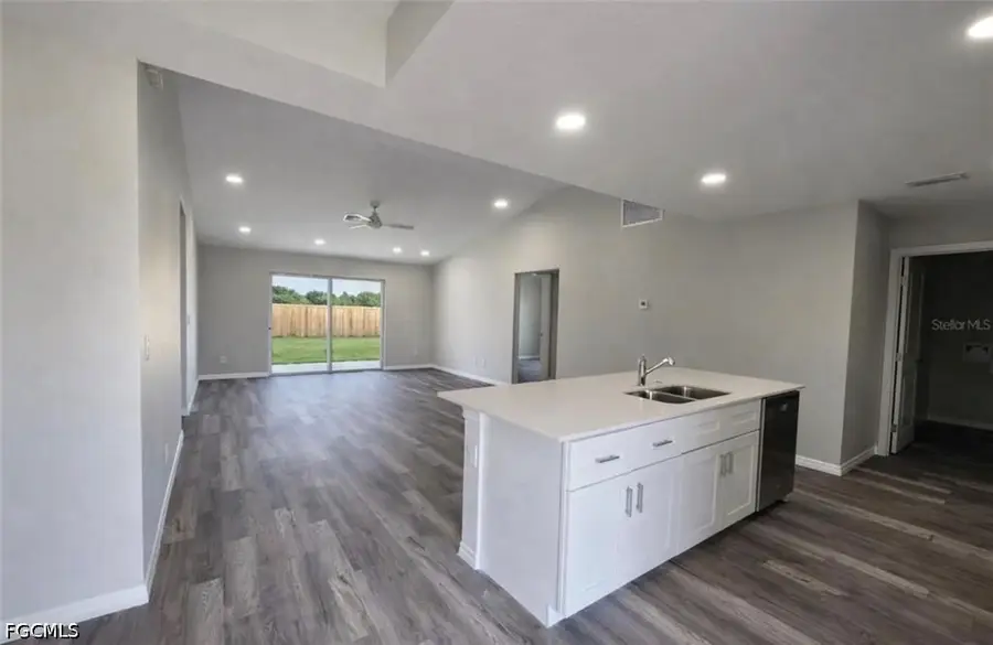 202 NW 25th Place, Cape Coral, FL 33993 - #3