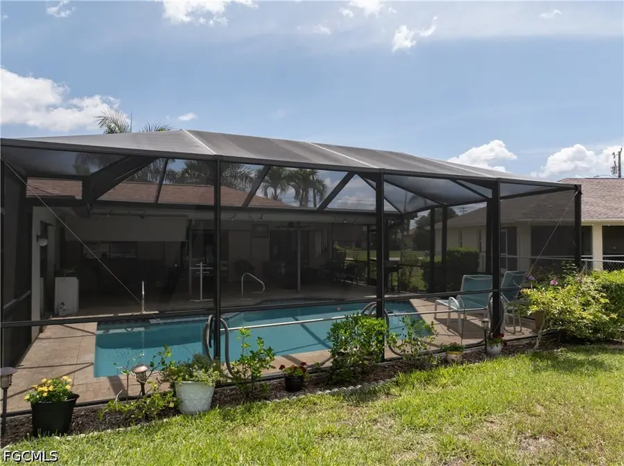 3906 SE 10th Place, Cape Coral, FL 33904 - #3