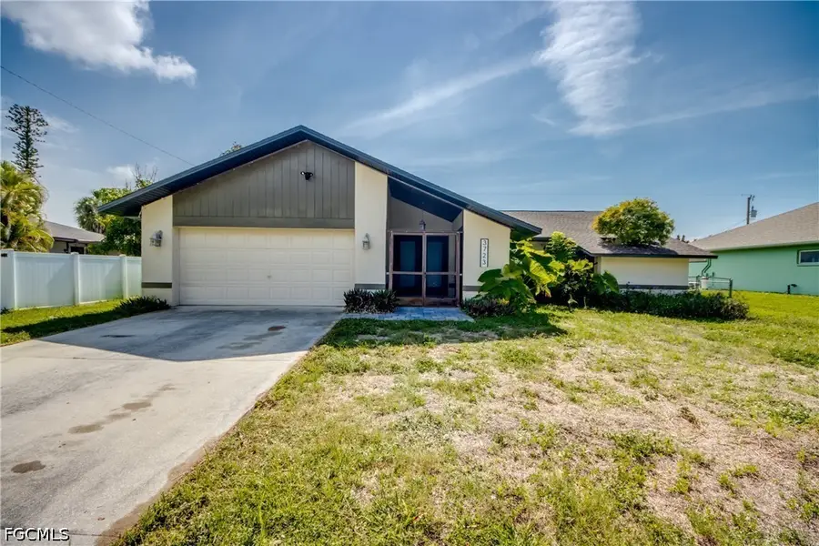 3723 SE 2nd Place, Cape Coral, FL 33904 - #3
