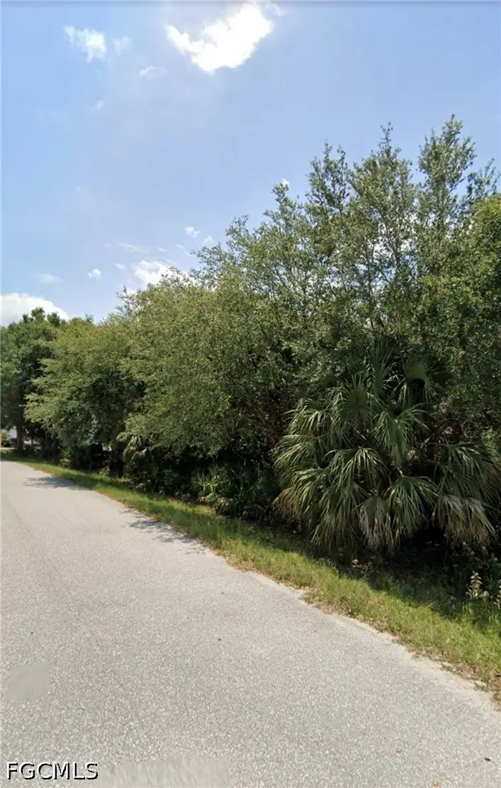 1453 Dublin Circle, Moore Haven, FL 33471 - #1