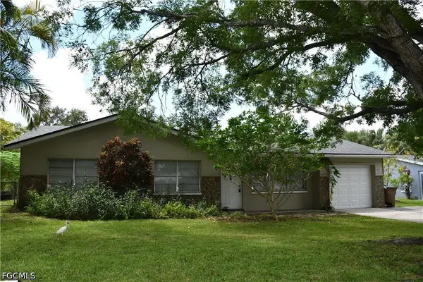 1591 Sunkist Way, Fort Myers, FL 33905