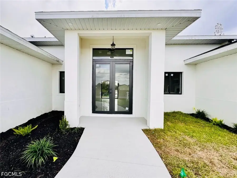3424 NE 21st Place, Cape Coral, FL 33909 - #3