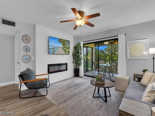 8474 Charter Club Circle #14, Fort Myers, FL 33919