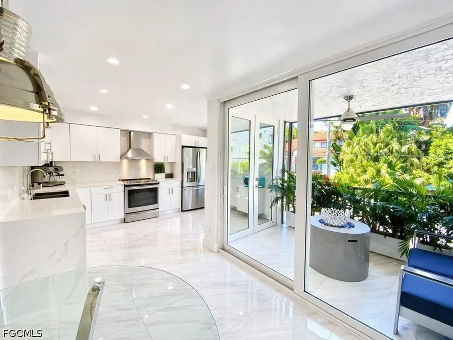 995 9th Avenue S #4, Naples, FL 34102 - #3